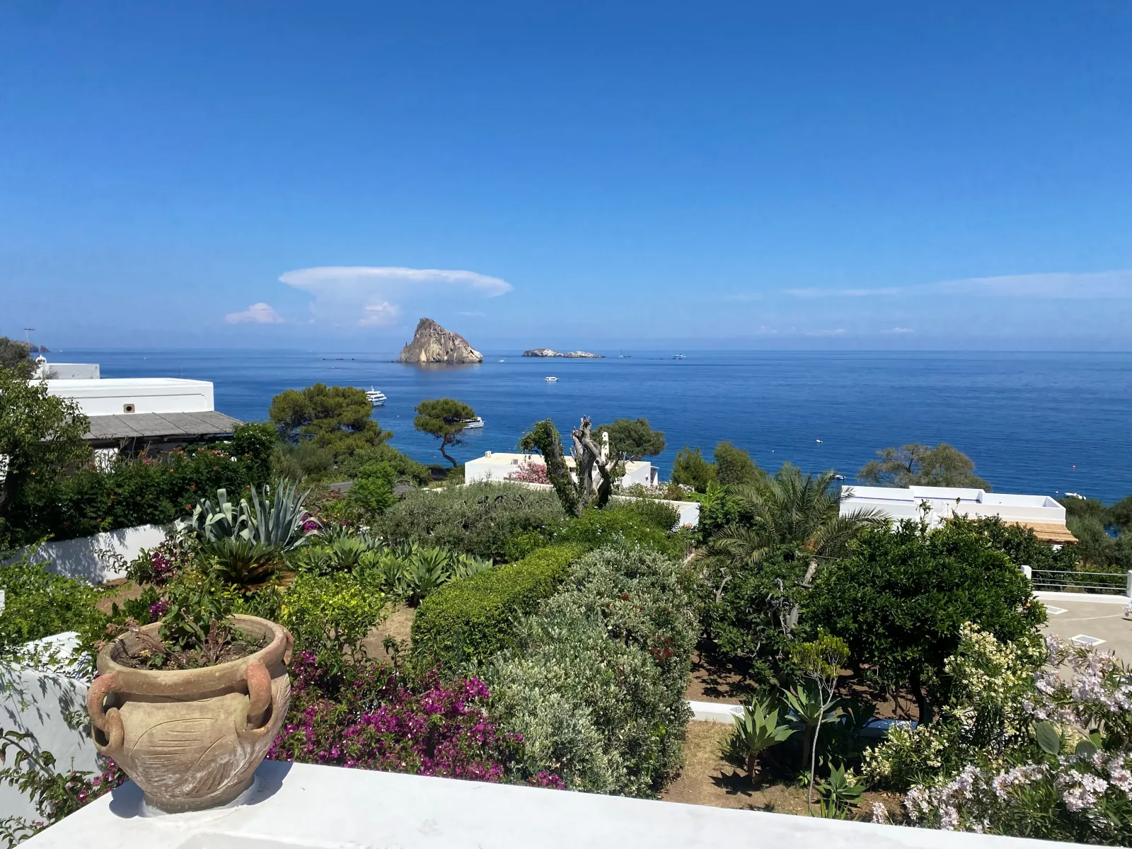 Garden terrace on Panarea looking out to sea