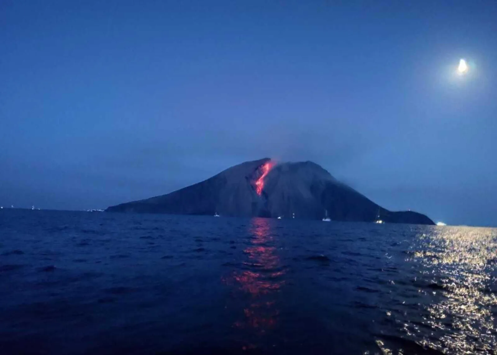 From Lipari: Panarea and Stromboli Small-Group Boat Tour